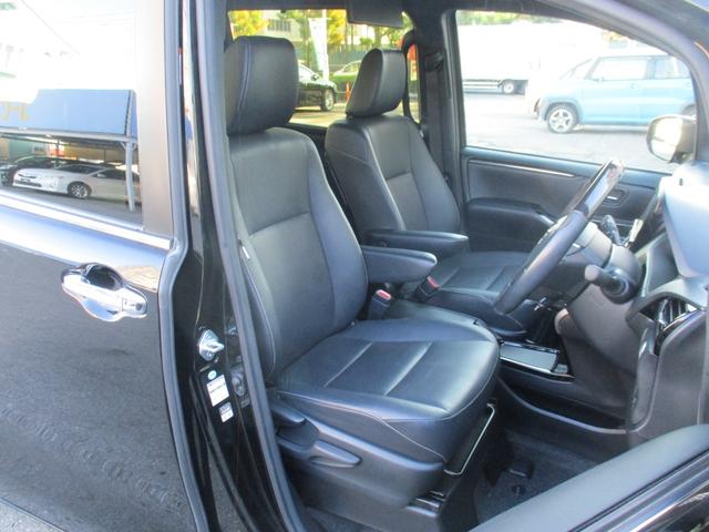 エスクァイア ハイブリッドＧｉ　後期型／禁煙／ＡＬＰＩＮＥ９型ナビフルセグ／Ｂカメラ／１２．８型後席フリップダウンＭ／ＨＤＭＩ＆ＵＳＢ／両自動ドア／スマキ－／ＥＴＣ／クルコン／合皮革前席Ｓヒ－タ－／１００Ｖ電源／Ｗオ－トＡＣ／ＬＥＤ（41枚目）