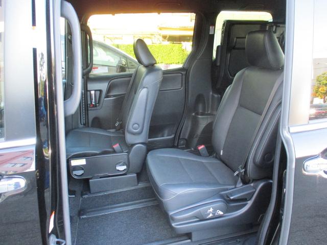 エスクァイア ハイブリッドＧｉ　後期型／禁煙／ＡＬＰＩＮＥ９型ナビフルセグ／Ｂカメラ／１２．８型後席フリップダウンＭ／ＨＤＭＩ＆ＵＳＢ／両自動ドア／スマキ－／ＥＴＣ／クルコン／合皮革前席Ｓヒ－タ－／１００Ｖ電源／Ｗオ－トＡＣ／ＬＥＤ（44枚目）