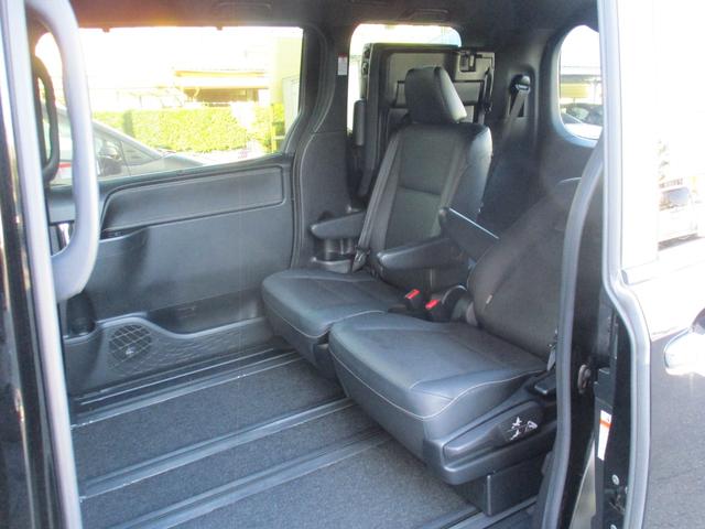 エスクァイア ハイブリッドＧｉ　後期型／禁煙／ＡＬＰＩＮＥ９型ナビフルセグ／Ｂカメラ／１２．８型後席フリップダウンＭ／ＨＤＭＩ＆ＵＳＢ／両自動ドア／スマキ－／ＥＴＣ／クルコン／合皮革前席Ｓヒ－タ－／１００Ｖ電源／Ｗオ－トＡＣ／ＬＥＤ（46枚目）