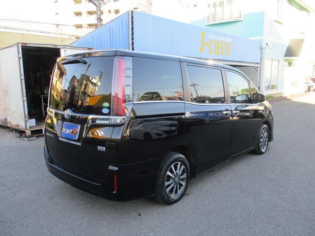 エスクァイア ハイブリッドＧｉ　後期型／禁煙／ＡＬＰＩＮＥ９型ナビフルセグ／Ｂカメラ／１２．８型後席フリップダウンＭ／ＨＤＭＩ＆ＵＳＢ／両自動ドア／スマキ－／ＥＴＣ／クルコン／合皮革前席Ｓヒ－タ－／１００Ｖ電源／Ｗオ－トＡＣ／ＬＥＤ（62枚目）