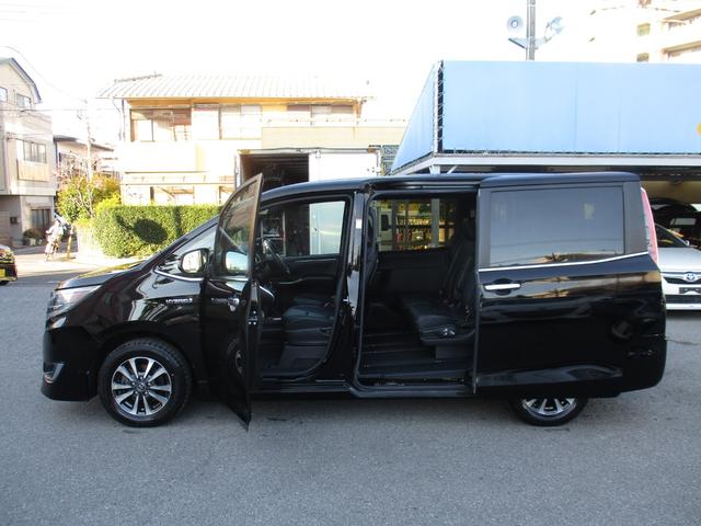 エスクァイア ハイブリッドＧｉ　後期型／禁煙／ＡＬＰＩＮＥ９型ナビフルセグ／Ｂカメラ／１２．８型後席フリップダウンＭ／ＨＤＭＩ＆ＵＳＢ／両自動ドア／スマキ－／ＥＴＣ／クルコン／合皮革前席Ｓヒ－タ－／１００Ｖ電源／Ｗオ－トＡＣ／ＬＥＤ（69枚目）