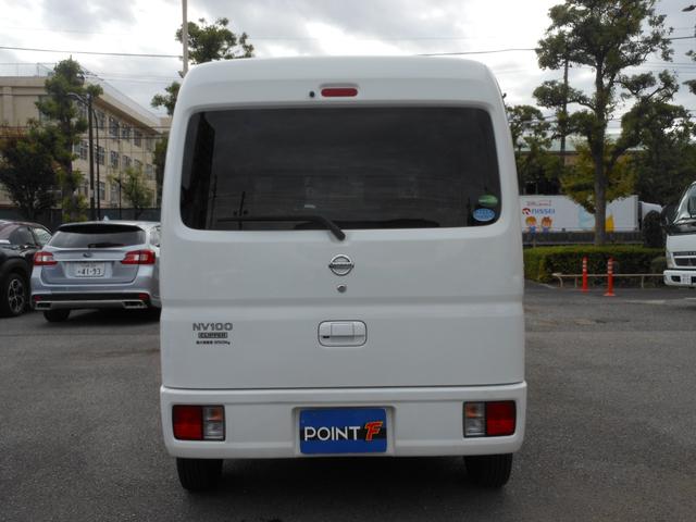 ＮＶ１００クリッパーバン ＧＸ　４ＷＤ　４速ＡＴ　キーレス　衝突軽減ブレーキ　純正ナビ　フルセグＴＶ　ＣＤ　ブルートゥース　バックカメラ　ＥＴＣ　ナビ連動ドライブレコーダー　社外アルミ　電動格納ドアミラー（18枚目）