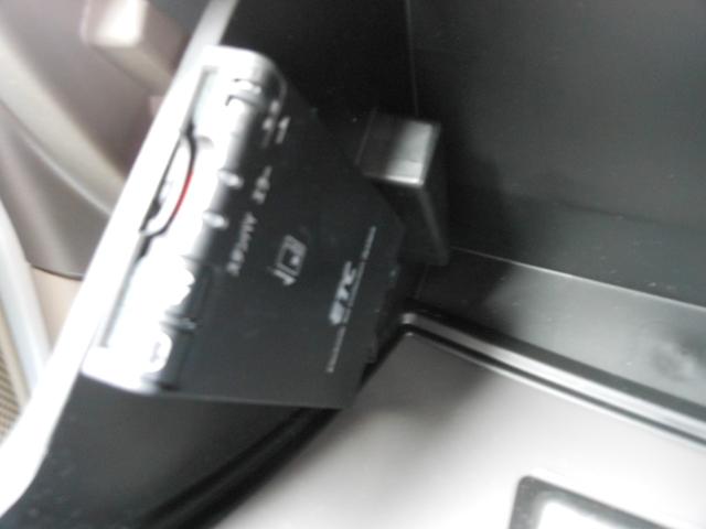 ＮＶ１００クリッパーバン ＧＸ　４ＷＤ　４速ＡＴ　キーレス　衝突軽減ブレーキ　純正ナビ　フルセグＴＶ　ＣＤ　ブルートゥース　バックカメラ　ＥＴＣ　ナビ連動ドライブレコーダー　社外アルミ　電動格納ドアミラー（78枚目）