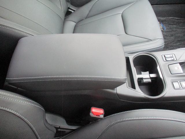 インプレッサスポーツ ２．０ｉ－Ｓアイサイト　禁煙車／純８型ナビフルセグ／Ｂカメラ／ＢＴ／スマキ－／ナビ連動ＥＴＣ２．０／レ－ダ－Ｃ／アイサイト／ｉ－ＳＴＯＰ／ＢＳＭ／黒本革Ｓ／前席パワ－＆Ｓヒ－タ－／前後ドラレコ／ＬＥＤ／Ｒフォグ／純１８ＡＷ（40枚目）