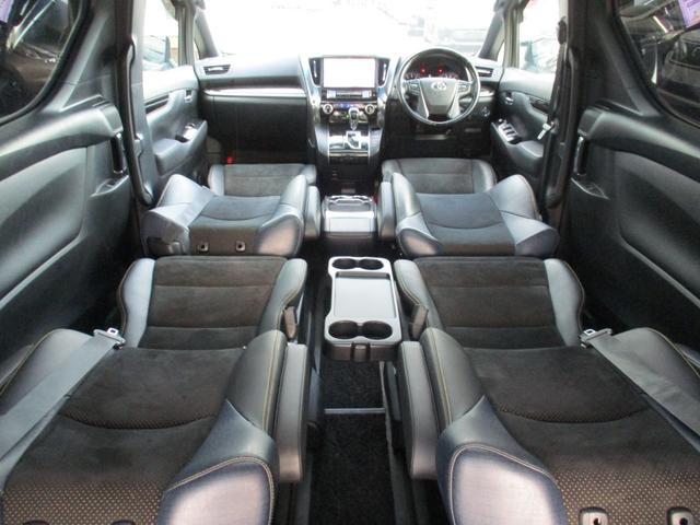 ヴェルファイア 2.5Z Aエディション ゴールデンアイズ Wサンルーフ/ALPINE11型ナビフルセグ/Bカメラ/12.8型後席フリップダウン/両自動&パワ-バックドア/スマキ-/ETC/クルコン/専用アルカンタ-ラHレザ-S/N席&2列目オットマン/LED(49枚目)