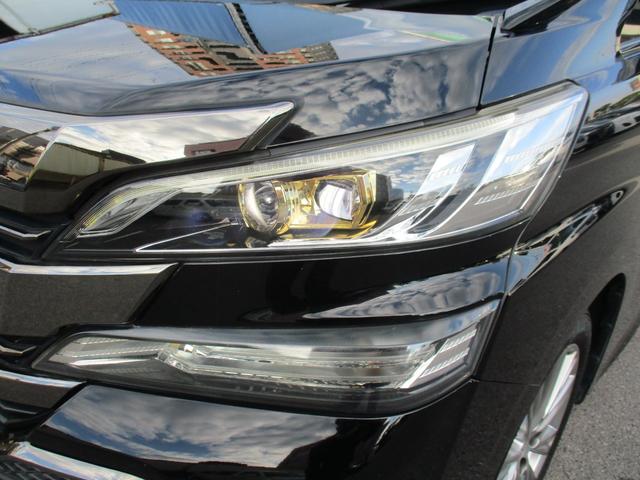 ヴェルファイア 2.5Z Aエディション ゴールデンアイズ Wサンルーフ/ALPINE11型ナビフルセグ/Bカメラ/12.8型後席フリップダウン/両自動&パワ-バックドア/スマキ-/ETC/クルコン/専用アルカンタ-ラHレザ-S/N席&2列目オットマン/LED(69枚目)