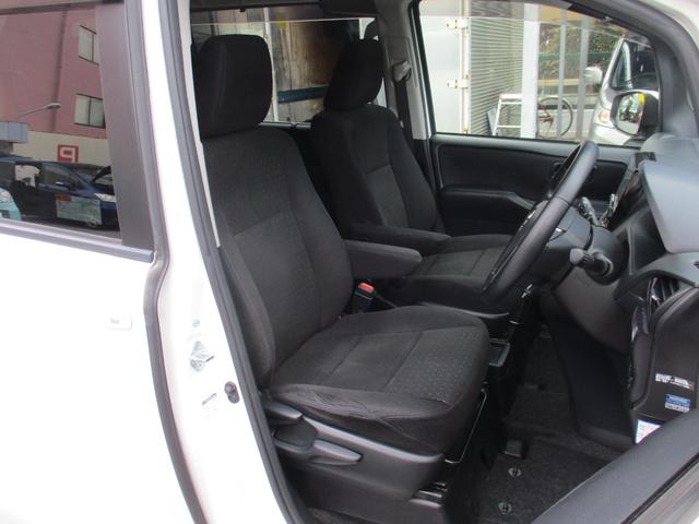 ノア ハイブリッドＧ　１オ－ナ－／禁煙車／セ－フティセンス／９型ナビフルセグ／Ｂカメラ／１２．８型後席フリップダウンＭ／両自動ドア／スマ－トキ－／ＥＴＣ／クルコン／前席Ｓヒ－タ－／Ｗオ－トＡＣ／ＬＥＤ／ＴＲＤＦ＆Ｒエアロ／（38枚目）