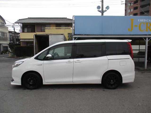 ノア ハイブリッドＧ　１オ－ナ－／禁煙車／セ－フティセンス／９型ナビフルセグ／Ｂカメラ／１２．８型後席フリップダウンＭ／両自動ドア／スマ－トキ－／ＥＴＣ／クルコン／前席Ｓヒ－タ－／Ｗオ－トＡＣ／ＬＥＤ／ＴＲＤＦ＆Ｒエアロ／（64枚目）
