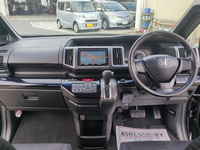ステップワゴンスパーダ Ｚ　純正ナビ　フルセグ　バックカメラ　スマートキー　ＥＴＣ　両側スライドドア　フリップダウンモニター（3枚目）