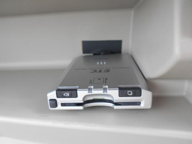 G ワンセグ メモリーナビ DVD再生 ミュージックプレイヤー接続可 バックカメラ ETC ドラレコ HIDヘッドライト 記録簿(30枚目)