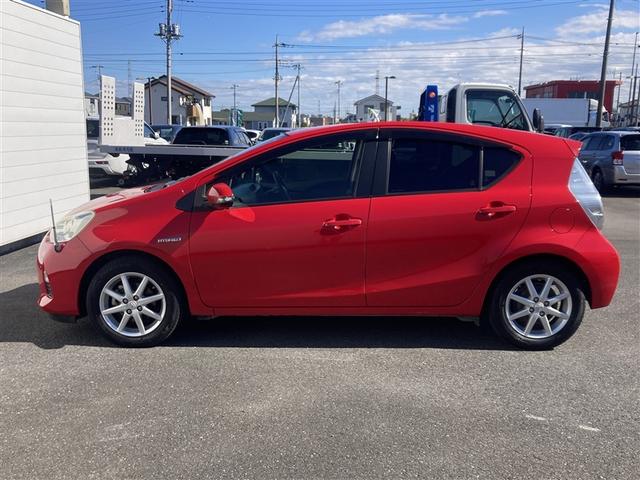 アクア Ｓ　キーレスエントリ　フルセグ地デジ　ナビ＆ＴＶ　オートエアコン　デュアルエアバック　ＥＳＣ　Ｂカメラ　パワーウィンドウ　ＡＵＸ端子　ＥＴＣ　ＤＶＤ再生可能　ＳＲＳ　パワーステアリング　ＡＢＳ（10枚目）