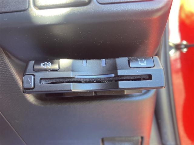 アクア Ｓ　キーレスエントリ　フルセグ地デジ　ナビ＆ＴＶ　オートエアコン　デュアルエアバック　ＥＳＣ　Ｂカメラ　パワーウィンドウ　ＡＵＸ端子　ＥＴＣ　ＤＶＤ再生可能　ＳＲＳ　パワーステアリング　ＡＢＳ（38枚目）