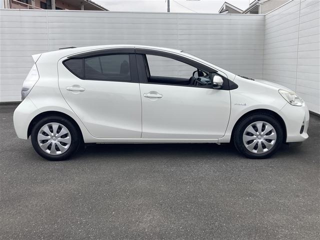 アクア S スマートキープッシュスタート キーレスエントリ フルセグ地デジ ナビ&TV オートエアコン デュアルエアバック ESC パワーウィンドウ ETC DVD再生可能 SRS パワーステアリング ABS(4枚目)