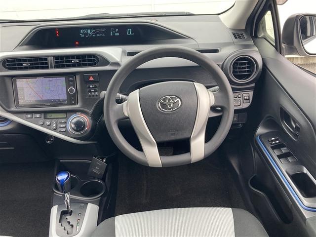 アクア S スマートキープッシュスタート キーレスエントリ フルセグ地デジ ナビ&TV オートエアコン デュアルエアバック ESC パワーウィンドウ ETC DVD再生可能 SRS パワーステアリング ABS(5枚目)