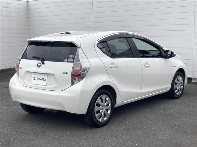 アクア S スマートキープッシュスタート キーレスエントリ フルセグ地デジ ナビ&TV オートエアコン デュアルエアバック ESC パワーウィンドウ ETC DVD再生可能 SRS パワーステアリング ABS(7枚目)