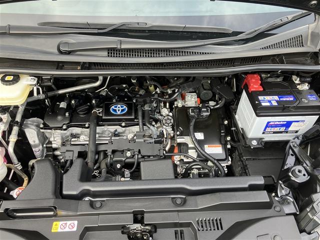 ヴォクシー ハイブリッドＳ－Ｚ　パワーウィンドウ　ＤＶＤ再生機能　インテリキー　横滑防止装置　地デジＴＶ　アクティブクルーズコントロール　１オナ　フルオートエアコン　リアカメラ　エアバッグ　ＡＢＳ　１００Ｖ充電　ナビＴＶ　ＷＡＣ（4枚目）