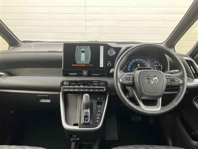 ヴォクシー ハイブリッドＳ－Ｚ　パワーウィンドウ　ＤＶＤ再生機能　インテリキー　横滑防止装置　地デジＴＶ　アクティブクルーズコントロール　１オナ　フルオートエアコン　リアカメラ　エアバッグ　ＡＢＳ　１００Ｖ充電　ナビＴＶ　ＷＡＣ（16枚目）