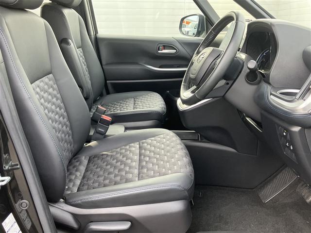 ヴォクシー ハイブリッドＳ－Ｚ　パワーウィンドウ　ＤＶＤ再生機能　インテリキー　横滑防止装置　地デジＴＶ　アクティブクルーズコントロール　１オナ　フルオートエアコン　リアカメラ　エアバッグ　ＡＢＳ　１００Ｖ充電　ナビＴＶ　ＷＡＣ（17枚目）