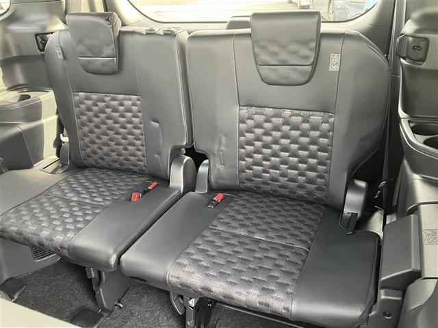 ヴォクシー ハイブリッドＳ－Ｚ　パワーウィンドウ　ＤＶＤ再生機能　インテリキー　横滑防止装置　地デジＴＶ　アクティブクルーズコントロール　１オナ　フルオートエアコン　リアカメラ　エアバッグ　ＡＢＳ　１００Ｖ充電　ナビＴＶ　ＷＡＣ（23枚目）