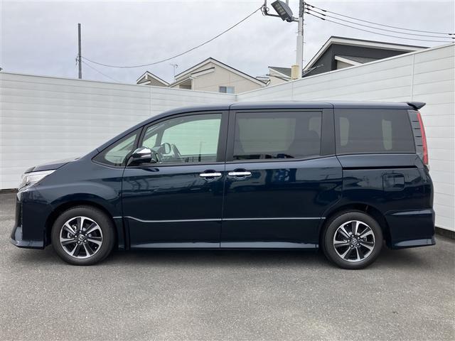 ノア Ｓｉ　ダブルバイビーＩＩＩ　バックＭ　両側オートスライドドア　イモビライザー　プリクラッシュＳ　ＬＥＤヘッドライト　リアエアコン　キーレス　エアバッグ　オートエアコン　デュアルエアバック　１オーナー　アルミホイール　ＡＢＳ（12枚目）