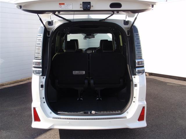 ヴォクシー ハイブリッドZS 煌III ドライブレコーダ 地デジTV リヤカメラ Wエアコン スマートキー ミュージックプレイヤー接続可 DVD再生可 VSC キーレス アルミホイール ナビ&TV LEDヘッドランプ ETC 3列シート(32枚目)