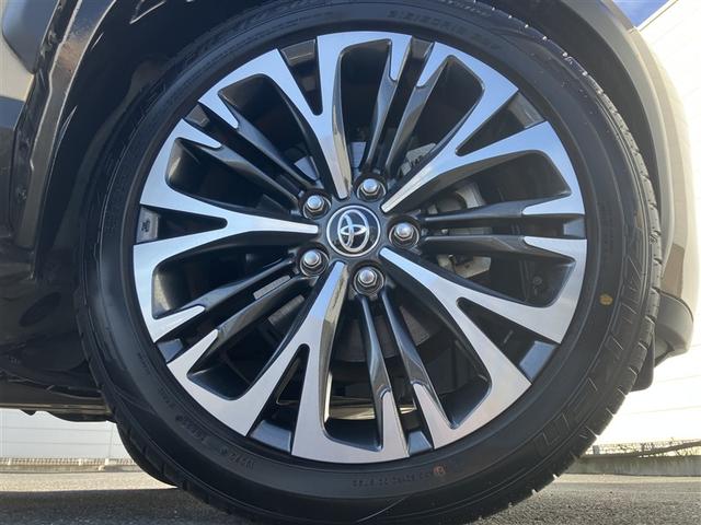 ヤリスクロス Ｚ　バックモニタ　横滑り防止システム　ナビ＆ＴＶ　イモビ　カーテンエアバッグ　クルーズＣ　エアコン　スマートキ－　アルミ　地デジ　キーフリー　パワステ　ダブルエアバック　ＬＥＤヘット　エアバッグ　ＡＢＳ（7枚目）