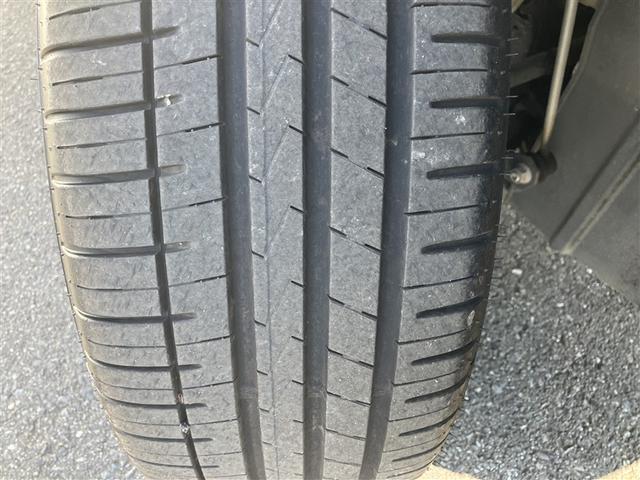 ヤリスクロス Ｚ　バックモニタ　横滑り防止システム　ナビ＆ＴＶ　イモビ　カーテンエアバッグ　クルーズＣ　エアコン　スマートキ－　アルミ　地デジ　キーフリー　パワステ　ダブルエアバック　ＬＥＤヘット　エアバッグ　ＡＢＳ（8枚目）