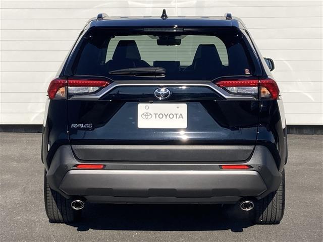 ＲＡＶ４ Ｇ　Ｚパッケージ　インテリジェントクリアランスソナー　パノラマルーフ　整備記録簿　ＡＷＤ　ＬＥＤライト　アルミホイル　オートクルーズ　横滑り防止装置　バックガイドモニター　盗難防止装置　デュアルエアバッグ　メモリナビ（11枚目）