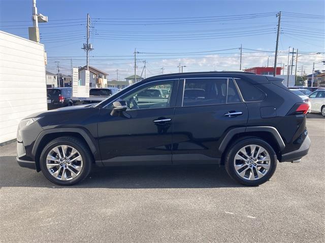 ＲＡＶ４ Ｇ　Ｚパッケージ　インテリジェントクリアランスソナー　パノラマルーフ　整備記録簿　ＡＷＤ　ＬＥＤライト　アルミホイル　オートクルーズ　横滑り防止装置　バックガイドモニター　盗難防止装置　デュアルエアバッグ　メモリナビ（13枚目）