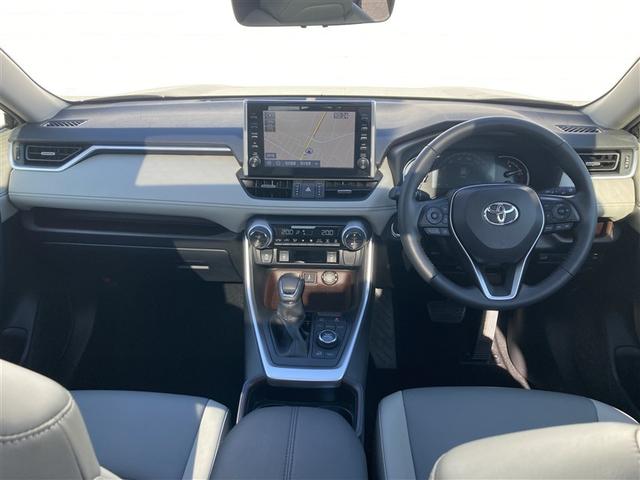ＲＡＶ４ Ｇ　Ｚパッケージ　インテリジェントクリアランスソナー　パノラマルーフ　整備記録簿　ＡＷＤ　ＬＥＤライト　アルミホイル　オートクルーズ　横滑り防止装置　バックガイドモニター　盗難防止装置　デュアルエアバッグ　メモリナビ（19枚目）