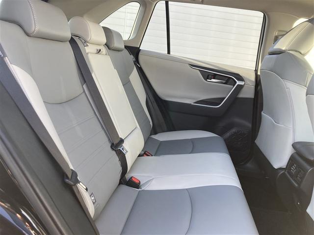 ＲＡＶ４ Ｇ　Ｚパッケージ　インテリジェントクリアランスソナー　パノラマルーフ　整備記録簿　ＡＷＤ　ＬＥＤライト　アルミホイル　オートクルーズ　横滑り防止装置　バックガイドモニター　盗難防止装置　デュアルエアバッグ　メモリナビ（25枚目）