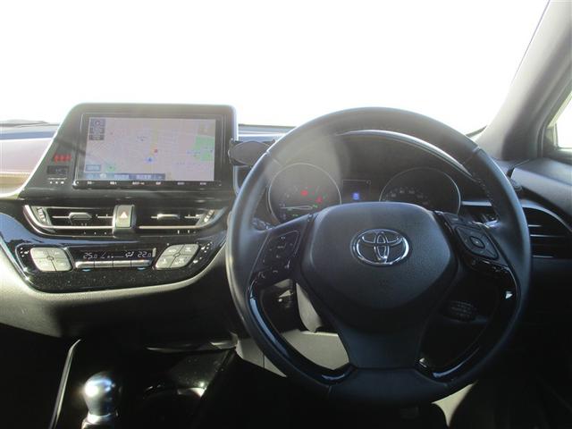 Ｃ－ＨＲ Ｇ－Ｔ　ＬＥＤヘッドライト　クルーズコントロール　キーレスエントリー　ＡＢＳ　イモビライザー　フルオートエアコン　エアバッグ　フルセグテレビ　アルミ付　ハーフレザーシート　スマートキ－　フルタイム４ＷＤ（2枚目）