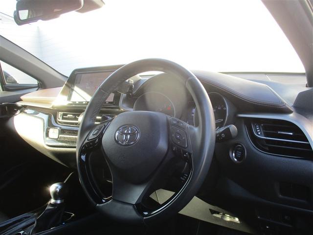 Ｃ－ＨＲ Ｇ－Ｔ　ＬＥＤヘッドライト　クルーズコントロール　キーレスエントリー　ＡＢＳ　イモビライザー　フルオートエアコン　エアバッグ　フルセグテレビ　アルミ付　ハーフレザーシート　スマートキ－　フルタイム４ＷＤ（18枚目）