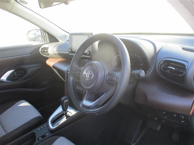 ヤリスクロス ハイブリッドＺ　ドライブレコーダ　インテリジェントキー　アルミホイル　ＬＥＤライト　リアカメラ　ナビ　クルーズコントロール　横滑り防止システム　メモリーナビゲーション　電動シ－ト　パワステ　オートエアコン　キーフリー（14枚目）