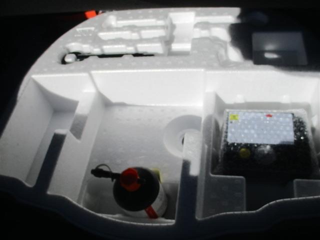 ヤリスクロス ハイブリッドＺ　ドライブレコーダ　インテリジェントキー　アルミホイル　ＬＥＤライト　リアカメラ　ナビ　クルーズコントロール　横滑り防止システム　メモリーナビゲーション　電動シ－ト　パワステ　オートエアコン　キーフリー（25枚目）