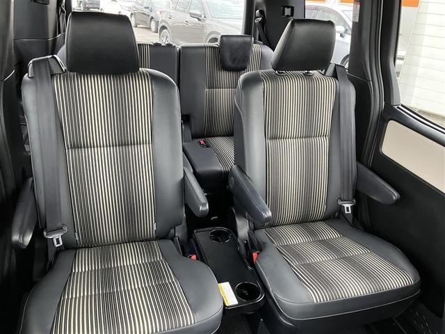 ノア ハイブリッドＳｉ　ダブルバイビーＩＩ　Ｂカメラ　横滑り防止装置　記録簿有　ＬＥＤ　エアロ　地デジ　ドラレコ　ミュージックプレイヤー接続可　１オーナー　オートクルーズ　ＤＶＤ再生可　メモリナビ　エアバッグ　ＥＴＣ　ナビ＆ＴＶ　３列シート（25枚目）