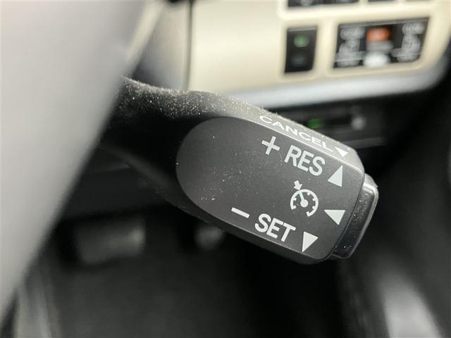 ノア ハイブリッドＳｉ　ダブルバイビーＩＩ　Ｂカメラ　横滑り防止装置　記録簿有　ＬＥＤ　エアロ　地デジ　ドラレコ　ミュージックプレイヤー接続可　１オーナー　オートクルーズ　ＤＶＤ再生可　メモリナビ　エアバッグ　ＥＴＣ　ナビ＆ＴＶ　３列シート（33枚目）