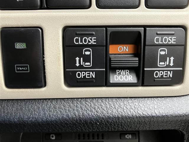 ノア ハイブリッドＳｉ　ダブルバイビーＩＩ　Ｂカメラ　横滑り防止装置　記録簿有　ＬＥＤ　エアロ　地デジ　ドラレコ　ミュージックプレイヤー接続可　１オーナー　オートクルーズ　ＤＶＤ再生可　メモリナビ　エアバッグ　ＥＴＣ　ナビ＆ＴＶ　３列シート（37枚目）