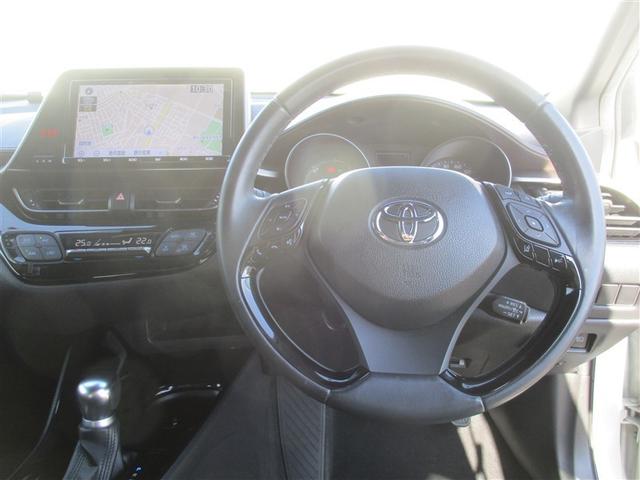 Ｃ－ＨＲ Ｇ　ハーフ革　ＴＳＳ　ＤＶＤ再生可　バックモニタ　イモビライザー　ナビ＆ＴＶ　キーフリーシステム　横滑り防止機能　クルーズＣ　エアバッグ　サイドカーテンエアバック　アルミ　フルオートエアコン　メモリ－ナビ（2枚目）