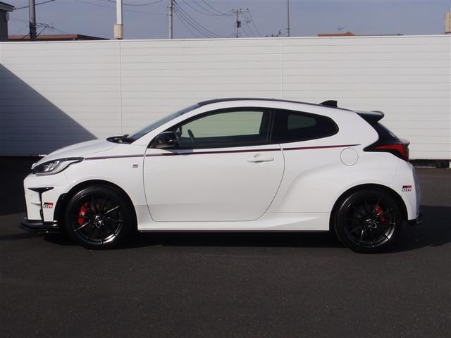 ＧＲヤリス ＲＺ　ハイパフォーマンス　１オーナ　Ｉストップ　ナビ付　ＬＥＤヘッド　盗難防止システム　バックガイドモニター　ＡＷＤ　フルオートエアコン　横滑り防止装置付き　アクティブクルーズコントロール　スマートキ－　ＡＢＳ付き　アルミ（27枚目）