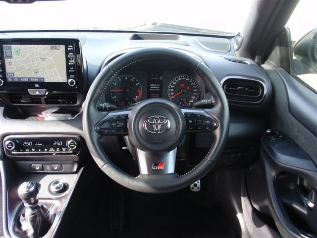 ＧＲヤリス ＲＺ　ハイパフォーマンス　１オーナ　Ｉストップ　ナビ付　ＬＥＤヘッド　盗難防止システム　バックガイドモニター　ＡＷＤ　フルオートエアコン　横滑り防止装置付き　アクティブクルーズコントロール　スマートキ－　ＡＢＳ付き　アルミ（28枚目）