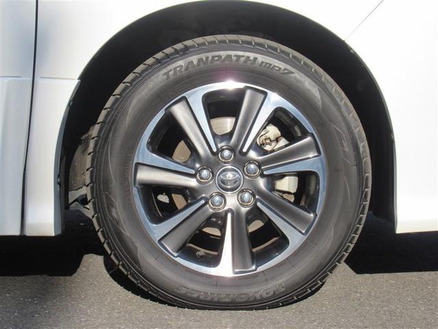 ヴォクシー ＺＳ　煌　地上デジタル　ＴＳＳ　両側パワードア　アイドリングストップ車　パワーウィンド　横滑防止　ＤＶＤ可　盗難防止装置　スマートエントリー　Ｂカメラ　ＡＵＸ　ＬＥＤヘッドライト　メモリーナビ　３列シート　ＡＷ（4枚目）