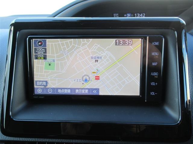 ヴォクシー ＺＳ　煌　地上デジタル　ＴＳＳ　両側パワードア　アイドリングストップ車　パワーウィンド　横滑防止　ＤＶＤ可　盗難防止装置　スマートエントリー　Ｂカメラ　ＡＵＸ　ＬＥＤヘッドライト　メモリーナビ　３列シート　ＡＷ（6枚目）