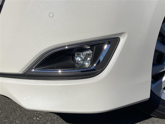 ノア ハイブリッドＧ　Ｒカメラ　スマートキー＆プッシュスタート　ＬＥＤへッドライト　地デジ　イモビライザー　記録簿有　パワーウインドウ　アルミ　エアバッグ　横滑り防止　ＤＶＤ再生機能　パワステ　ナビＴＶ　ドライブレコーダー（16枚目）