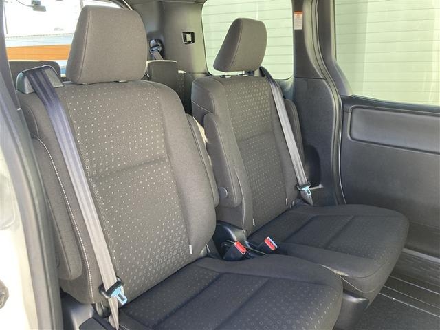 ノア ハイブリッドＧ　Ｒカメラ　スマートキー＆プッシュスタート　ＬＥＤへッドライト　地デジ　イモビライザー　記録簿有　パワーウインドウ　アルミ　エアバッグ　横滑り防止　ＤＶＤ再生機能　パワステ　ナビＴＶ　ドライブレコーダー（29枚目）