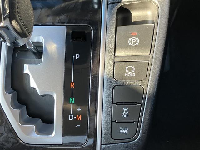 アルファード ２．５Ｓ　両側電動パワースライドドア　サンル－フ　Ｗエアコン　フルオートエアコン　盗難防止システム　横滑り防止　ＡＷ　クルーズＣ　パワーステアリング　メモリナビ　点検記録簿　ＬＥＤランプ　メディアプレイヤー接続（31枚目）