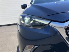 【ＬＥＤヘッドライト】　最近主流になりつつある明るいヘッドライトです。街灯の少ない暗い夜道も安心です！ハロゲンヘッドライトに比べて消費電力が少なく長持ちです♪ 7