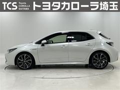 当社の試乗車として使用していたクルマです！もちろん禁煙車！ルーフパネルにごく軽めの降雹によるものと思われるヘコミが確認出来ます。ＬＥＤヘッドライトとＡＨＢ（オートマチックハイビーム）付！ 4