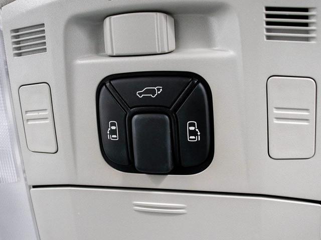 240S Cパッケージ エグゼクティブシート/Blu-ray対応後席フリップダウンモニター/両側電動スライドドア/パワーバックドア/純正HDDナビ/Bluetooth接続/ミュージックサーバー/バックカメラ/(8枚目)
