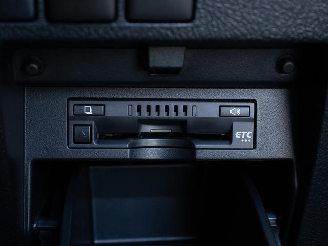 2.5Z Aエディション 現行型/禁煙車/新品20インチアルミ/新品タイヤ/ダウンサス/ツインサンルーフ/後席モニター/両側自動ドア/レーダークルーズ/プリクラッシュ/純正9型SDナビ/LEDヘッドライト/バックカメラ/(24枚目)